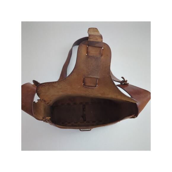 Vtg 60s Tooled Stitched Leather Shoulder Bag Floral detail Rustic Boho Crossbody - Picture 8 of 11